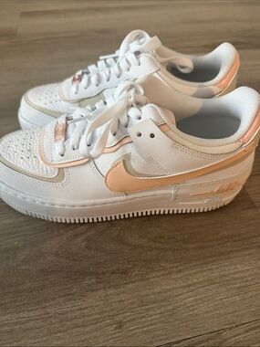 NIKE Airforce Shadow White & Peach/Light Coral Low-Top Sneakers never worn